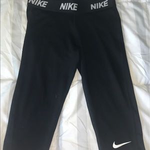 I’m at selling a pair of nike compression capris